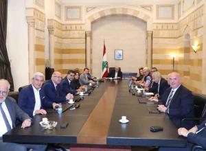  رئيس الحكومة ترأس اجتماعا وزاريا تشاوريا في السرايا