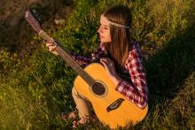 girl with guitar