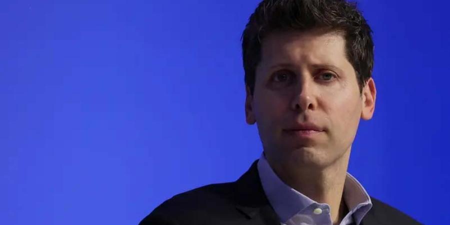 سام ألتمان ينتقد إيلون ماسك لتهديده بمقاضاة "أبل" بسبب "OpenAI"
