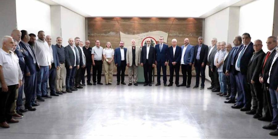 جعجع التقى مخاتير منطقة بعبدا 
